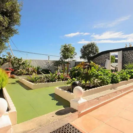 Hearth Away From House. Breia Villa Puerto del Carmen (Lanzarote)