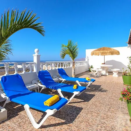 Villa Hearth Away From House. Breia