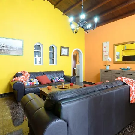 Villa Hearth Away From House. Breia Puerto del Carmen